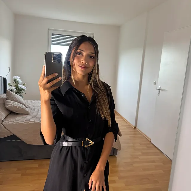 Do you like horny Latinas? preview image for OnlyFans @lunaanextdoor on Babe Plug