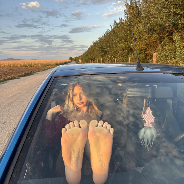 caught my wife resting her soles on the dash preview image for OnlyFans @allyseigoddess on Babe Plug