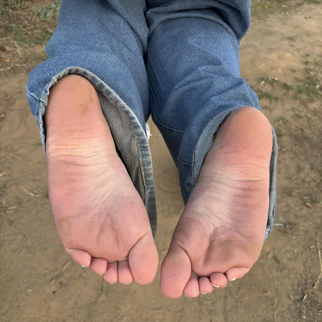 closeup of my cute soles after walking barefoot preview image for OnlyFans @allyseigoddess on Babe Plug
