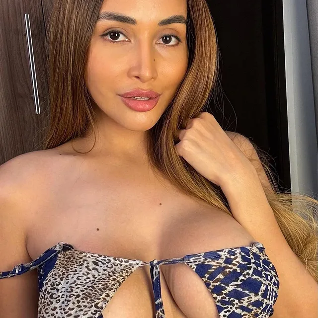 Would we fuck on the first date? preview image for OnlyFans @mialushhhvip on Babe Plug