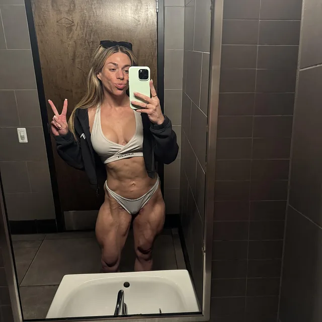 Building My Perfect Physique preview image for OnlyFans @maddieesx on Babe Plug
