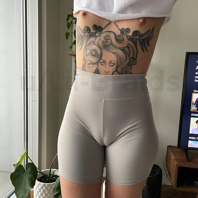 Tits and tats out preview image for OnlyFans @lil-braids on Babe Plug