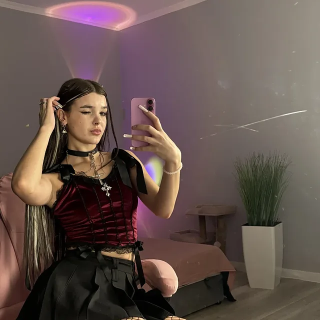 perfect date fit? preview image for @smallallnight on Babe Plug