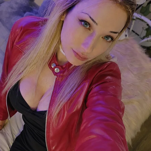 Night out! You told me red was a good colour for me... preview image for OnlyFans @summer.bunny on Babe Plug